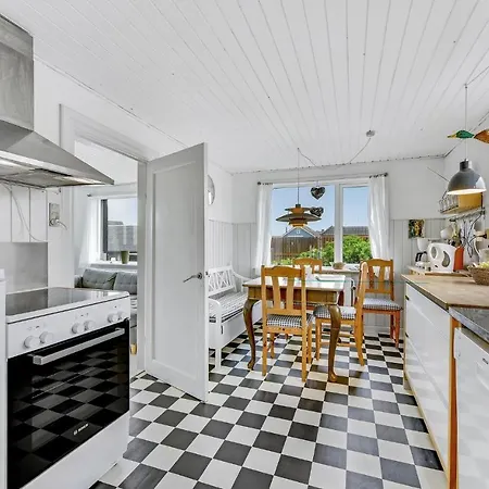 度假居 Three-bedroom In Ulfborg *